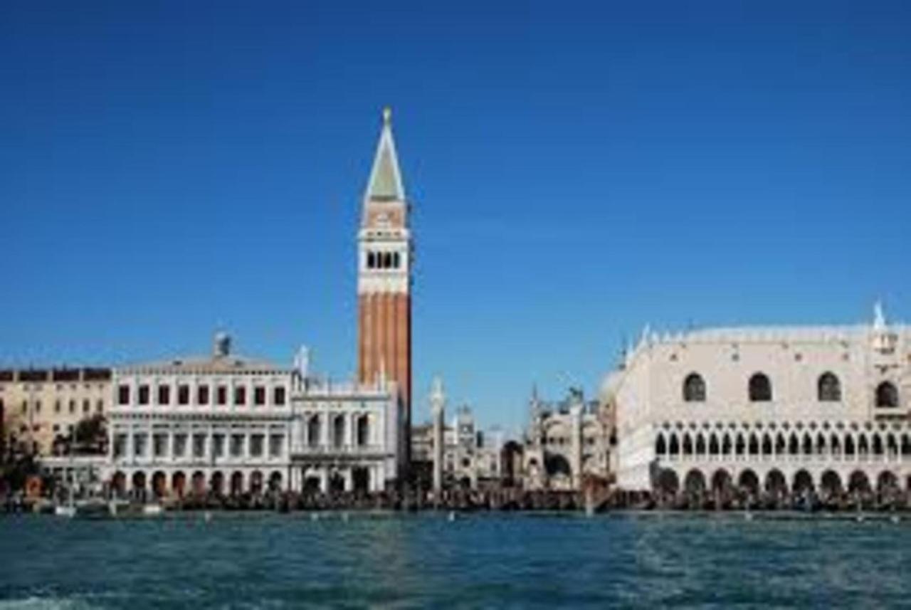 Rialto Suite Veneza Exterior foto